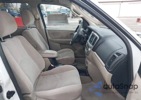 2004 Mazda Tribute Lx V6 из США, поврежденный, VIN 4F2YZ94144KM27143